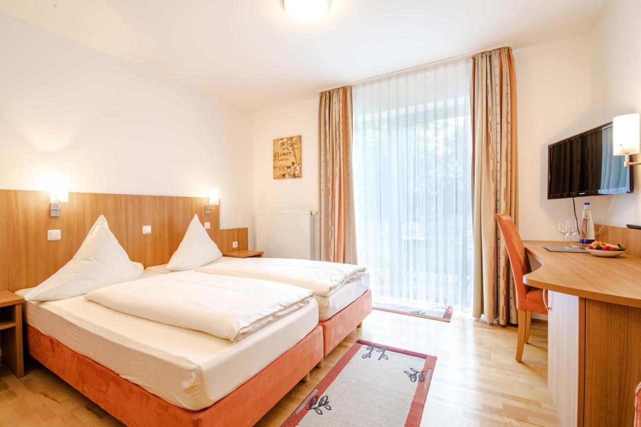 Gasthaus Hotel Ostermeier Attenkirchen Екстер'єр фото