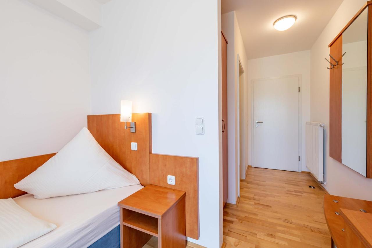 Gasthaus Hotel Ostermeier Attenkirchen Екстер'єр фото
